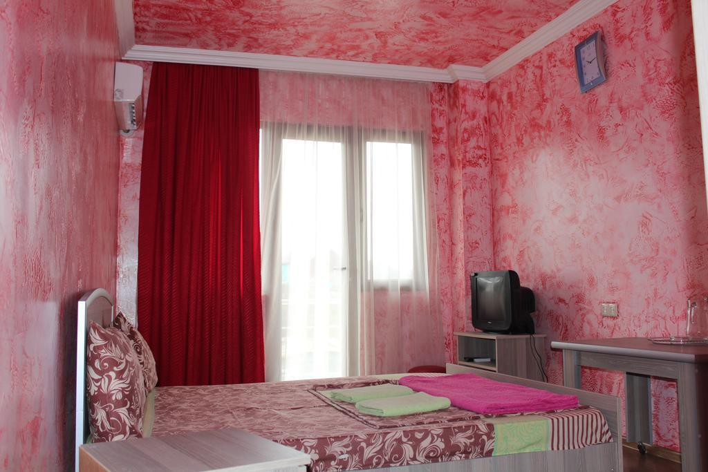 Отель M-Palace Батуми Номер фото